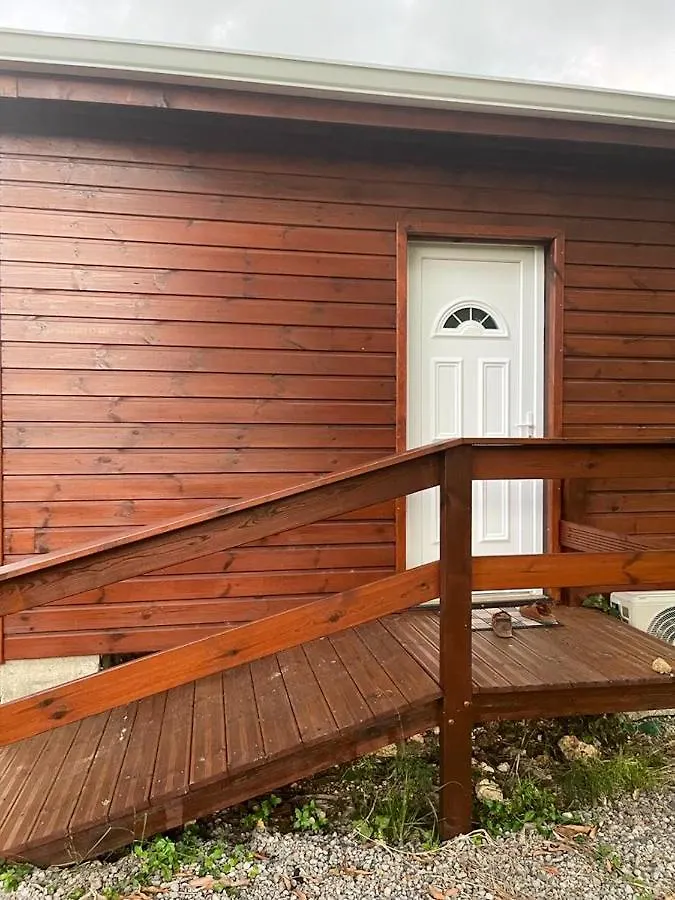 Bungalow Charmant A Saint-Louis Avec Jardin Prive 0*,  Guadeloupe