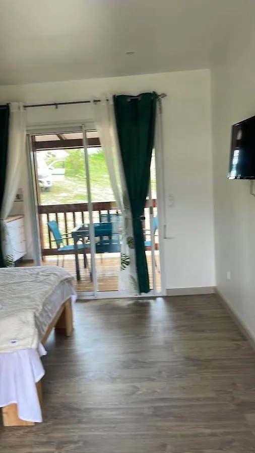 Bungalow Charmant A Saint-Louis Avec Jardin Prive